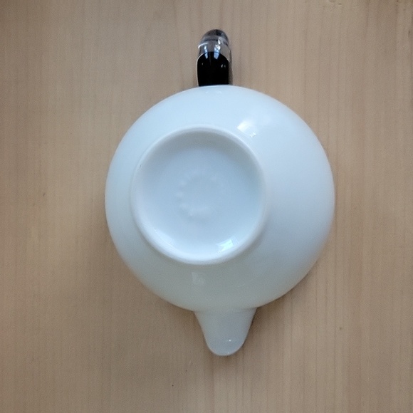 Guzzini Creamer "Feeling" Design Collection - Picture 4 of 7